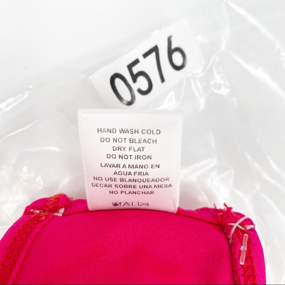 Ris-K Swim Fuchsia Hot Pink Shimmer Breeze Bikini Swim Top Size XS NEW *SPOT - Picture 15 of 16